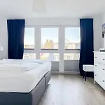 Apartment Magic Eight